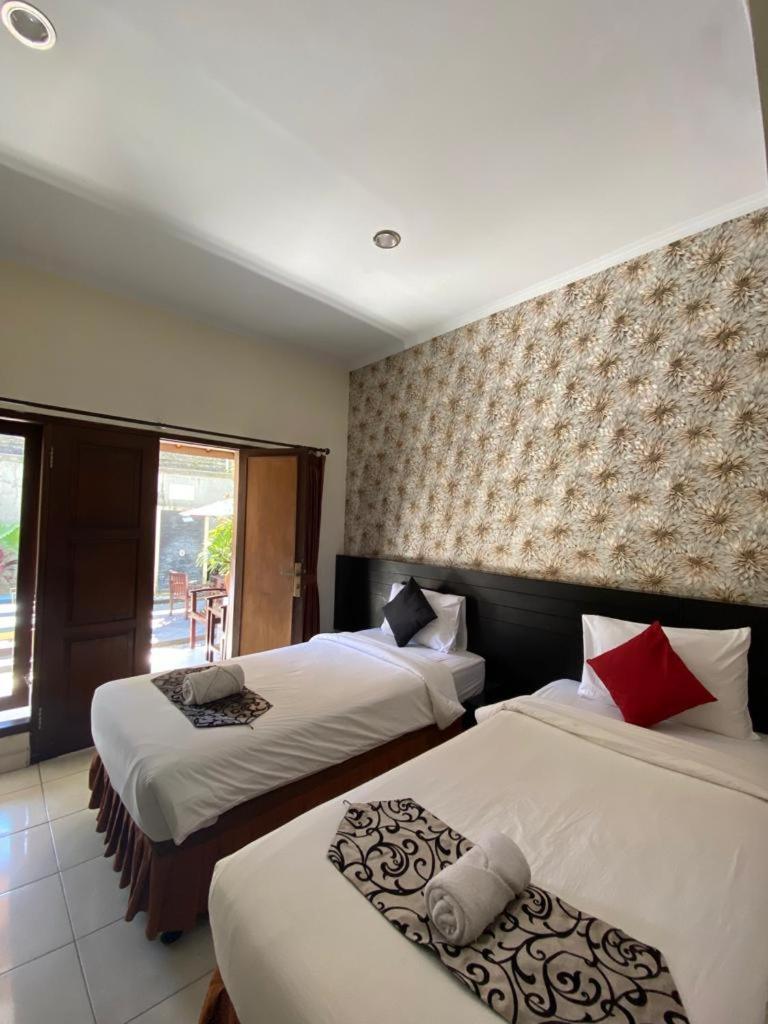 Jesens Inn II Кута Екстер'єр фото